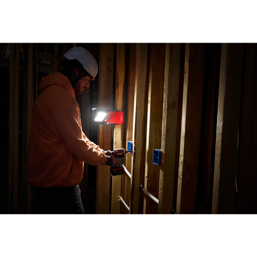 Milwaukee M18™ ROVER™ Clamping Flood Light